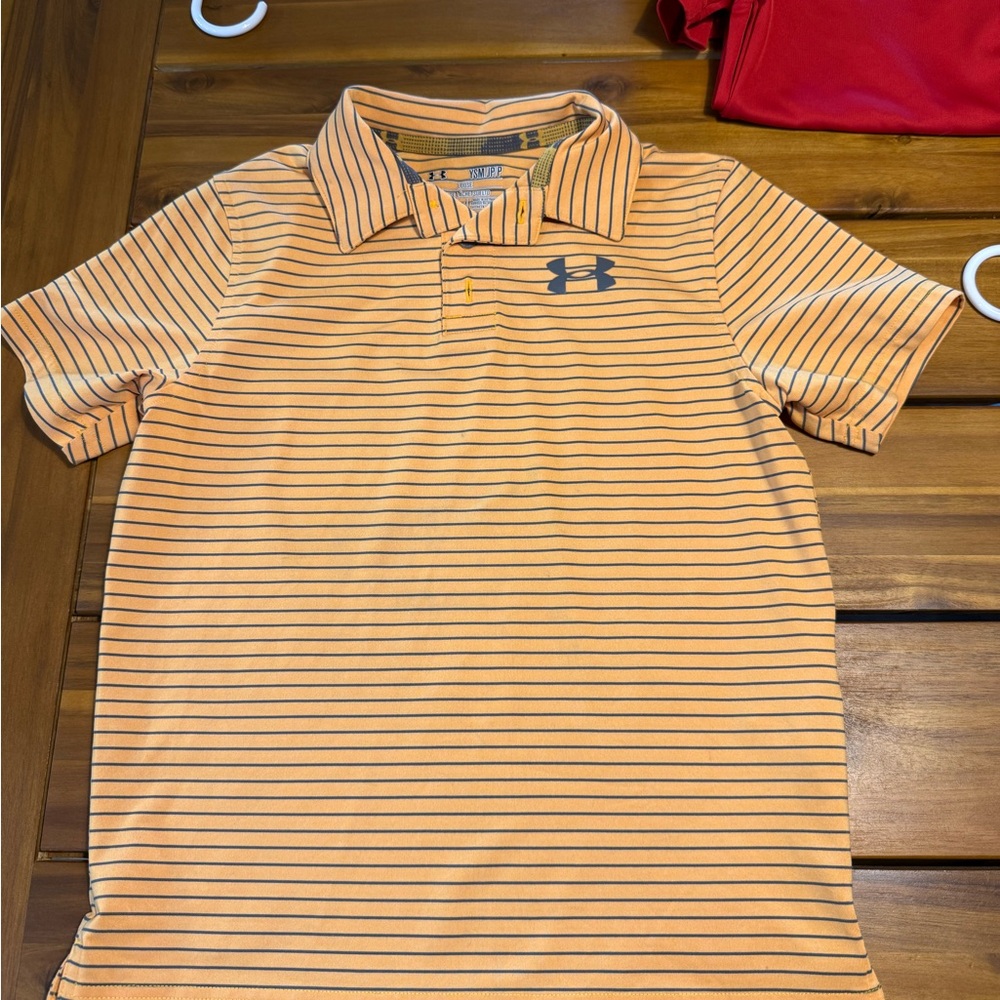Under Armour Boys Polo in yellow and grey Stripes size small